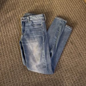 Women’s American eagle jegging skinny jeans